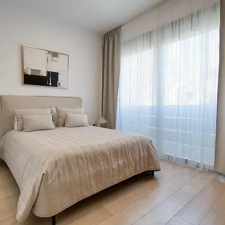 After B00klng Must Scаn Qr-c0dе --downtown 2 * Paphos